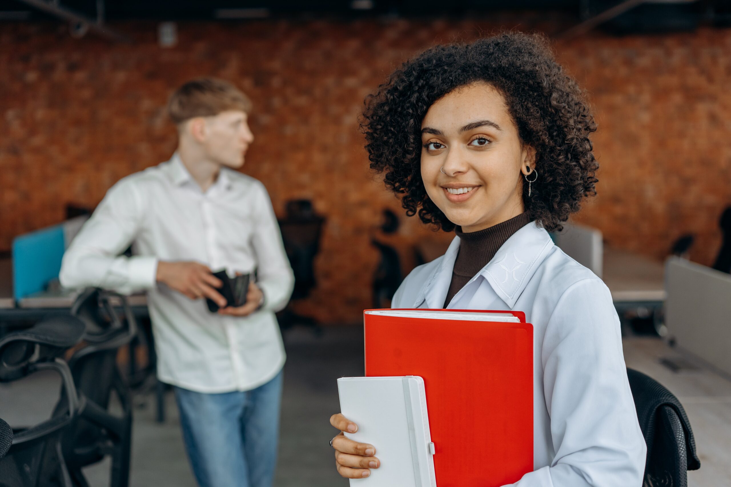 découvrez notre guide complet sur l'assurance auto pour entrepreneurs en france. protégez votre véhicule professionnel tout en bénéficiant de solutions adaptées à votre activité. comparez les offres et trouvez l'assurance idéale pour assurer la sérénité de vos déplacements professionnels.