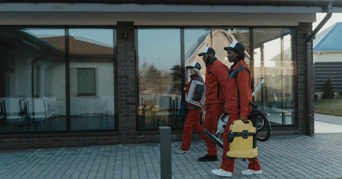 célébrez la journée internationale des migrants, une occasion de sensibiliser aux défis et aux contributions des migrants à travers le monde. engagez-vous pour la solidarité, la compréhension et des politiques justes qui reconnaissent les droits fondamentaux de chaque individu.